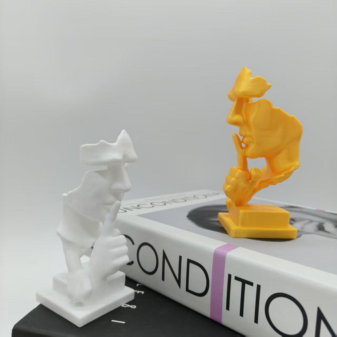 Thinker Statue, Silence Is Gol - Desk Setup Design ulasan dan harga